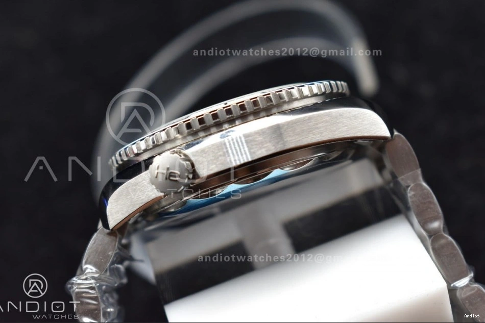 VS Ocean White Made 39.5mm 600m Factory 1:1 like Seamaster Genuine Planet 1228